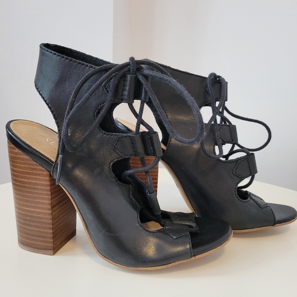 ALDO - Leather heeled sandals (black) - Picture 1 of 4